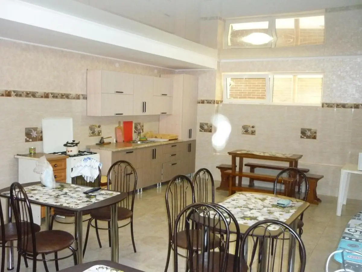 Анапа: Guest House on ulitsa Uyutnaya