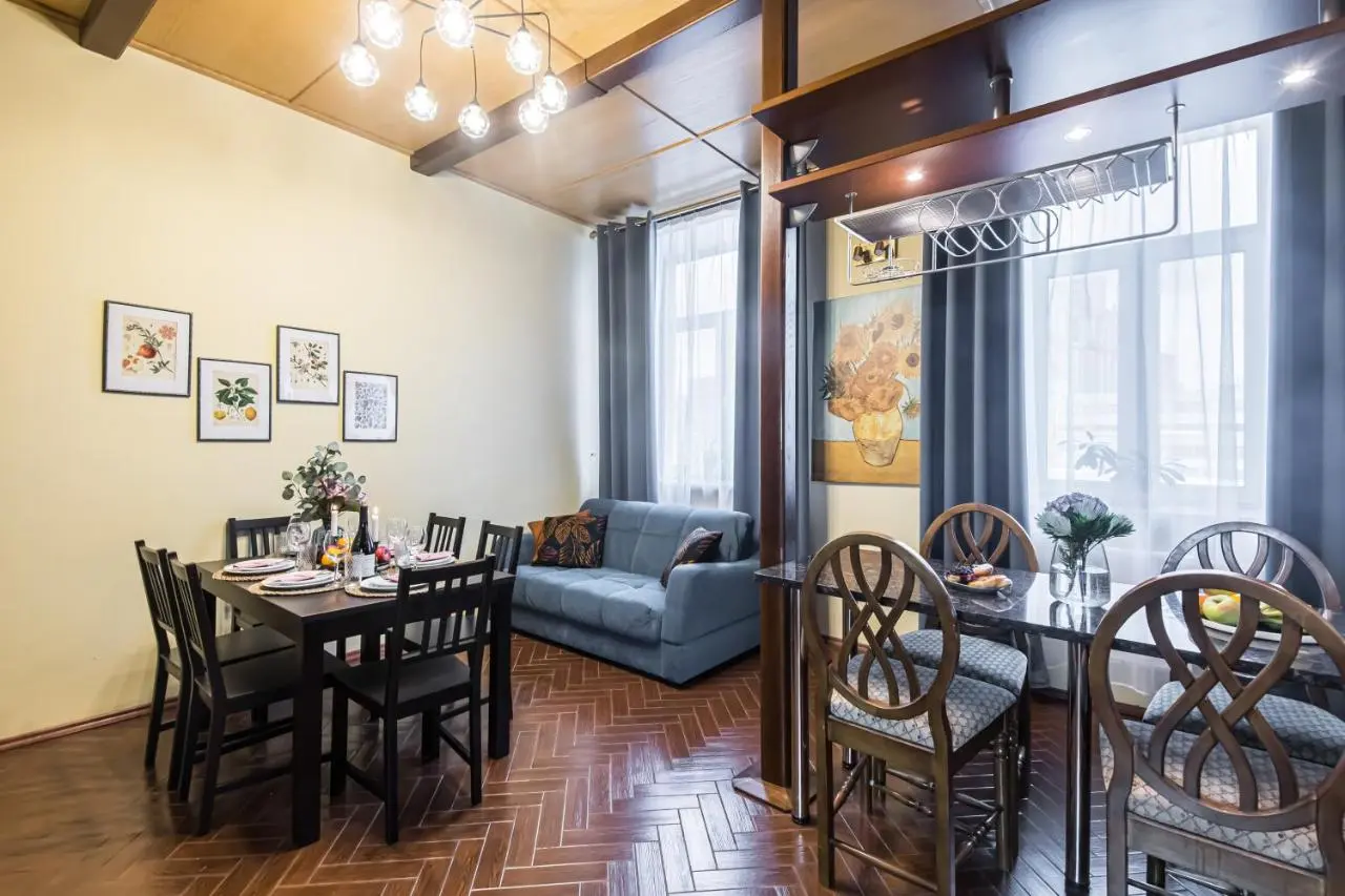Москва: GMApartments Arbat street 3 bedrooms nice view