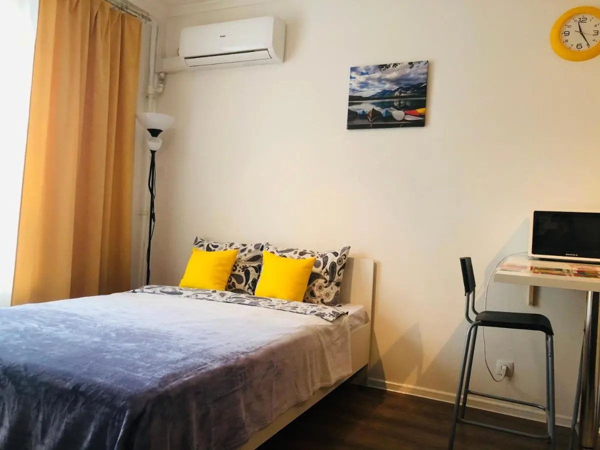 Karaul'noye: Apartaments on Varshavskoye shosse, 141