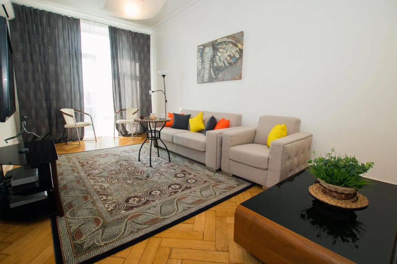Москва: Apartment on Tverskaya