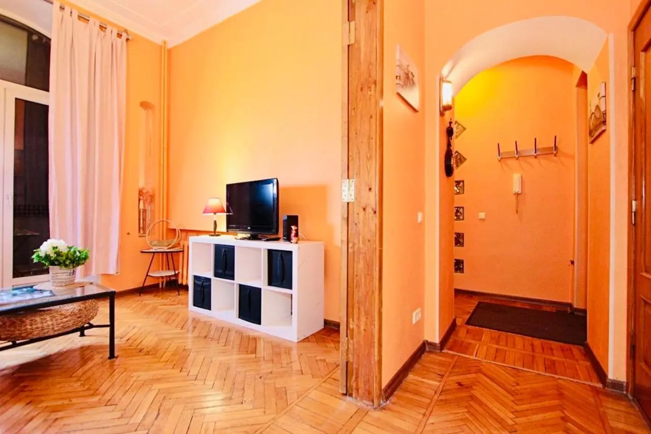 Москва: KvartiraSvobodna - Apartment at Sadovo-Triumfalnaya4/10