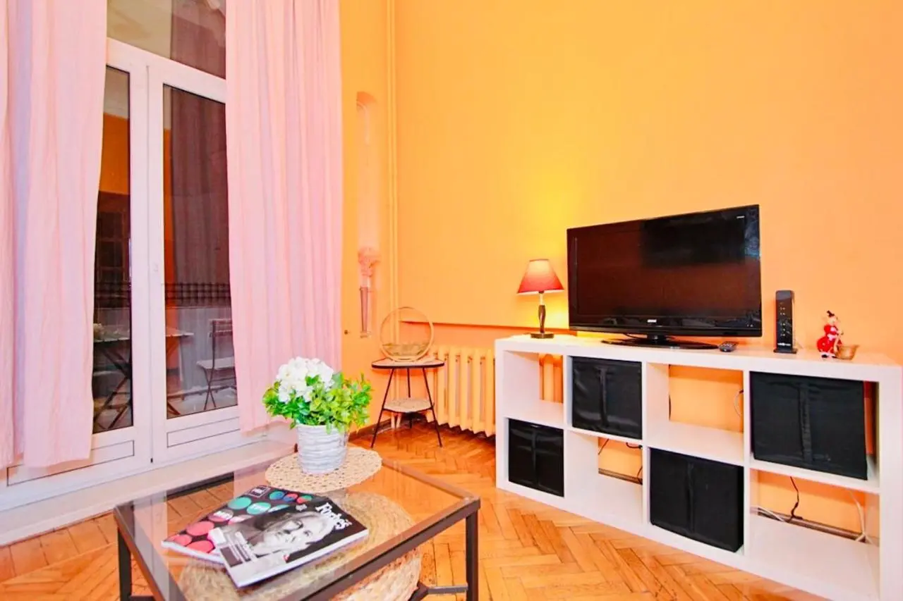 Москва: KvartiraSvobodna - Apartment at Sadovo-Triumfalnaya4/10