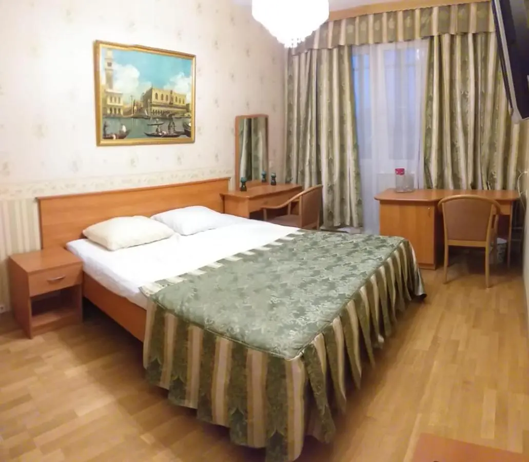 Москва: Apartment on Bolshaya spasskay 27