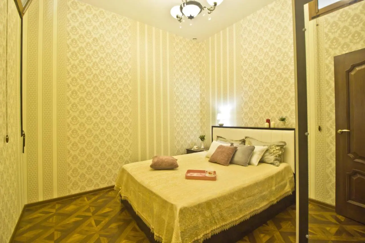 Москва: LA Flats Gnezdnikovskii