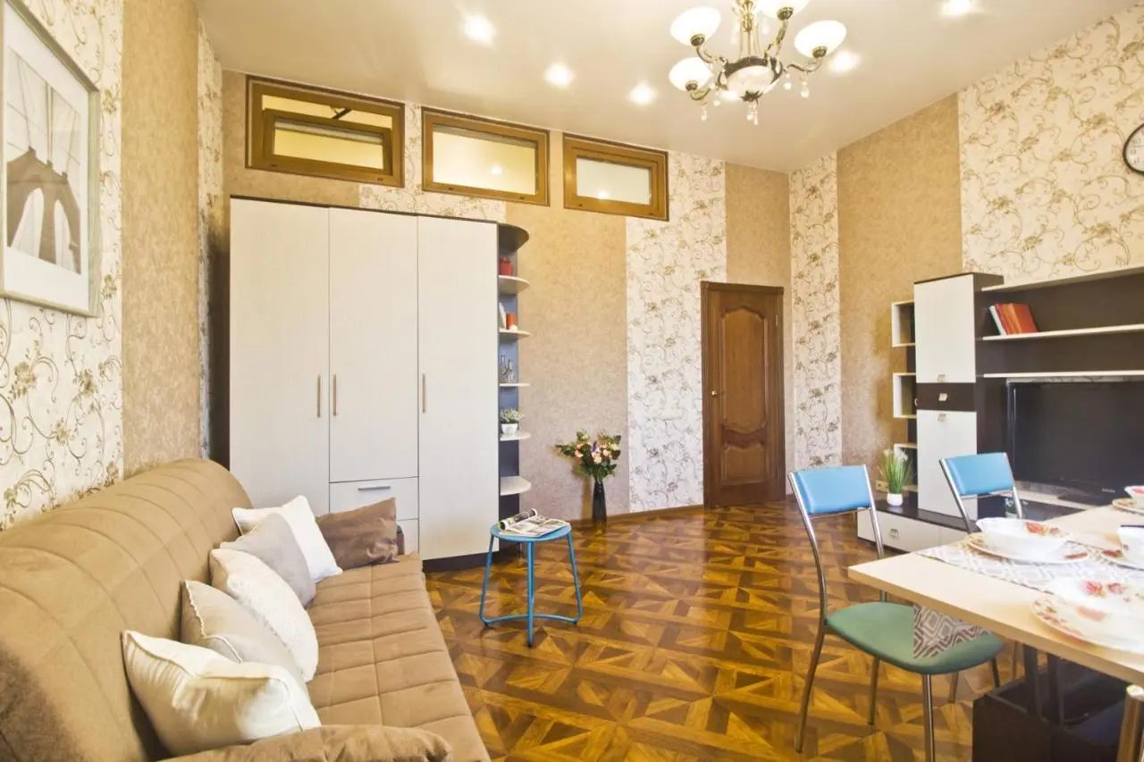Москва: LA Flats Gnezdnikovskii