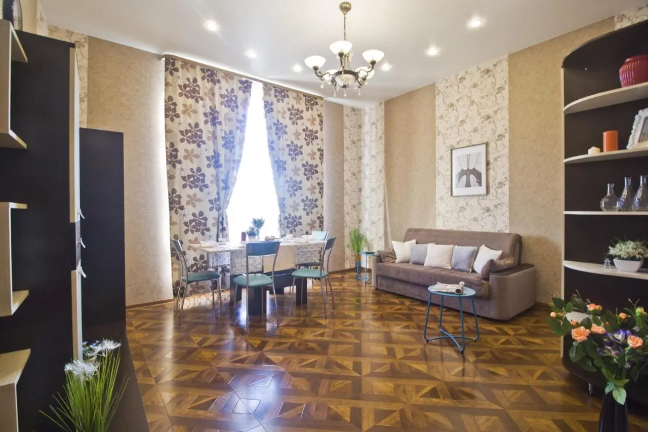 Москва: LA Flats Gnezdnikovskii