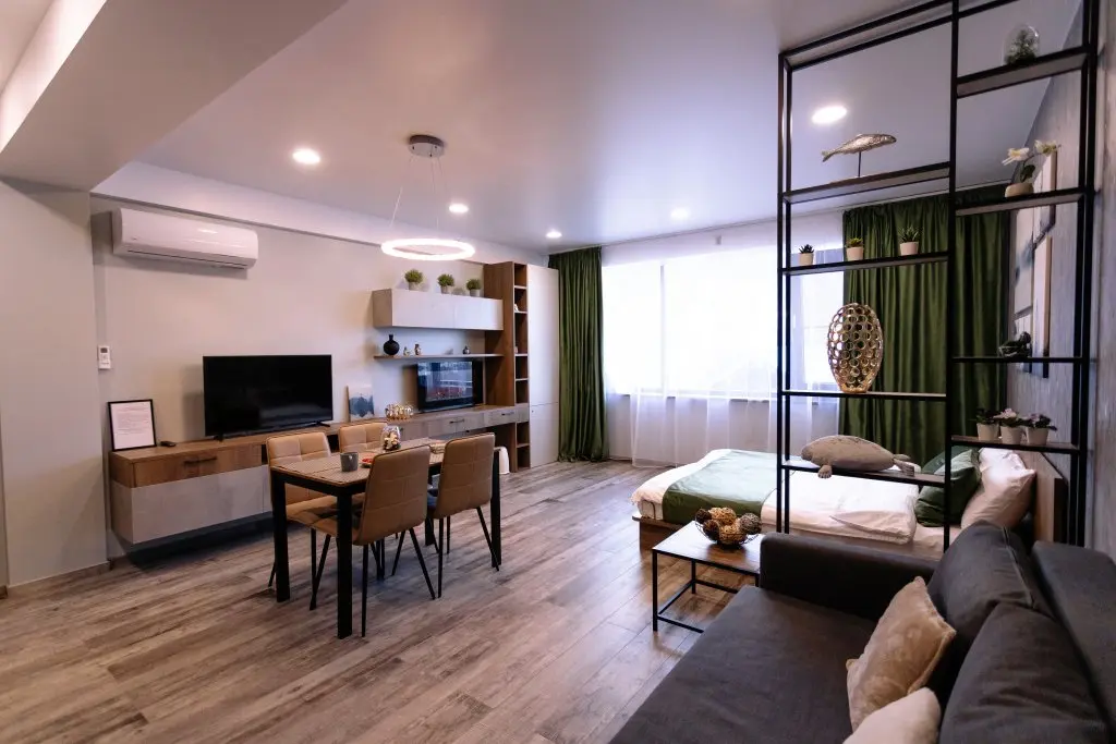 Листвянка: Апартаменты Baikal Hill Green