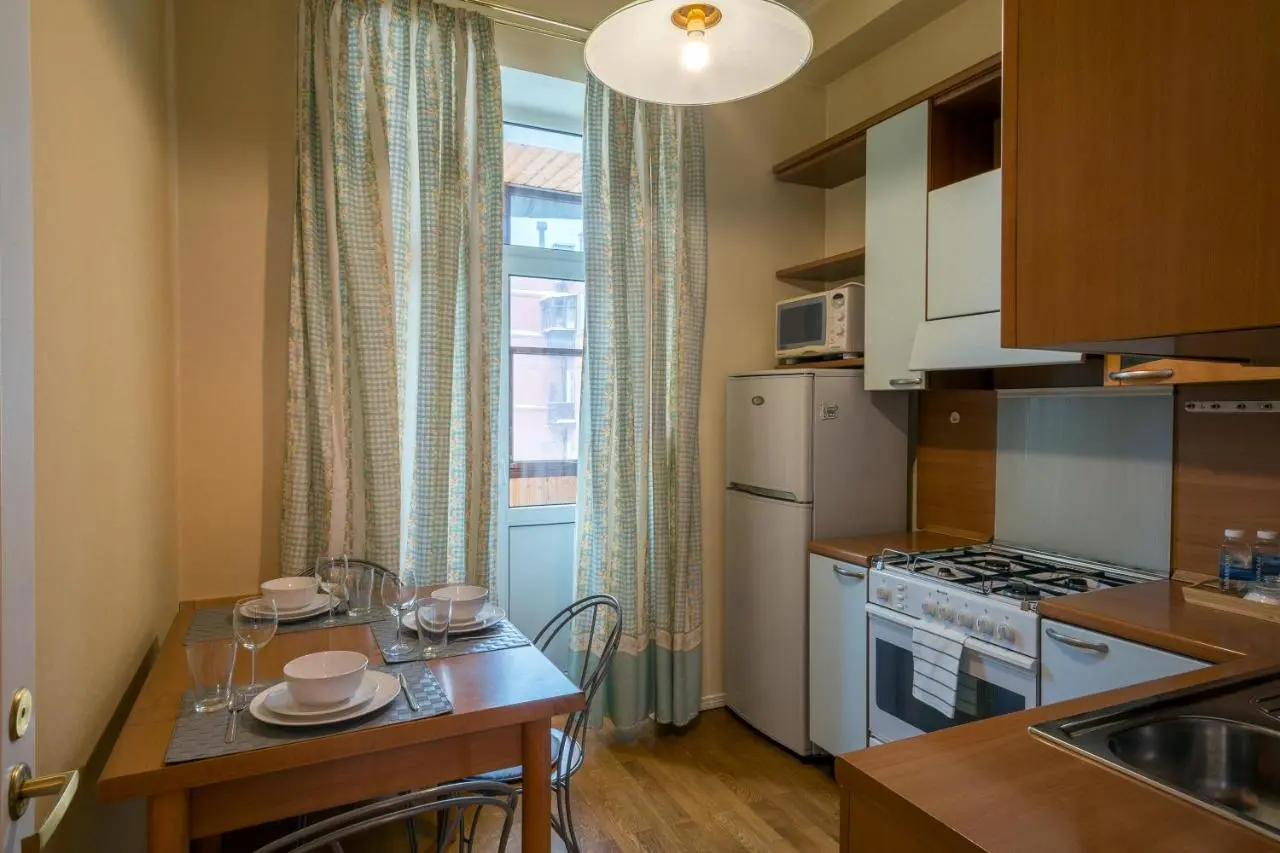 Москва: Lux-Apartments Смоленский бульвар, 7