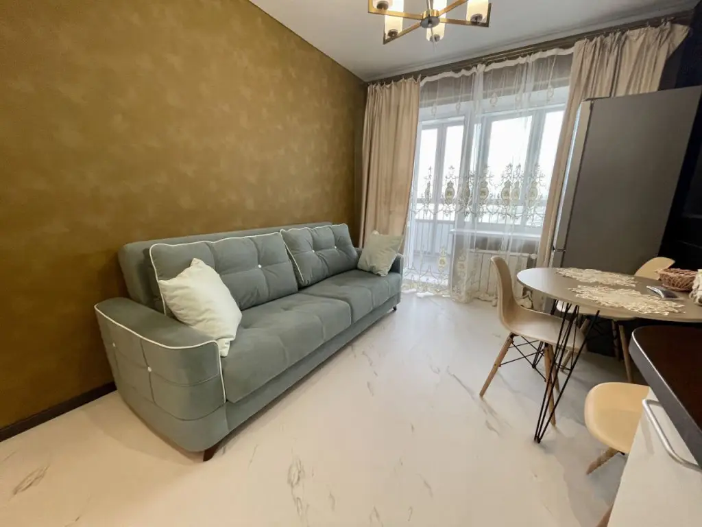Иркутск: Apartamenty na Dal'nevostochnoj 104