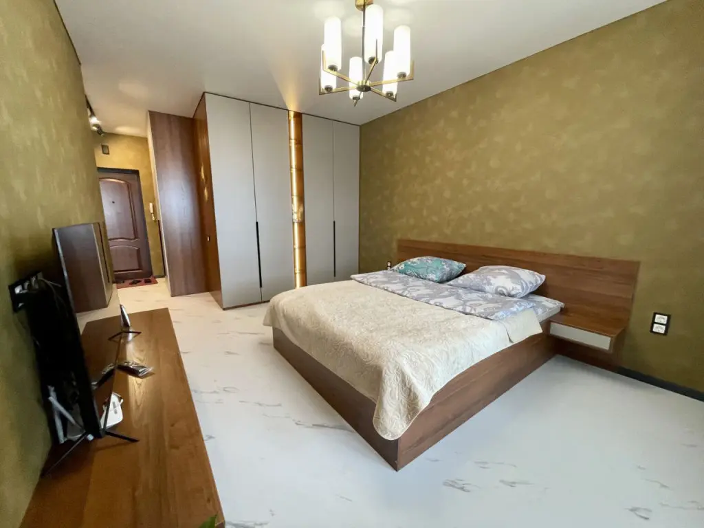 Иркутск: Apartamenty na Dal'nevostochnoj 104