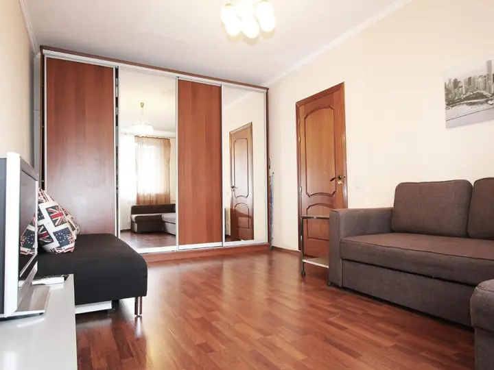 Москва: ApartLux (АпартЛюкс) на Изумрудной