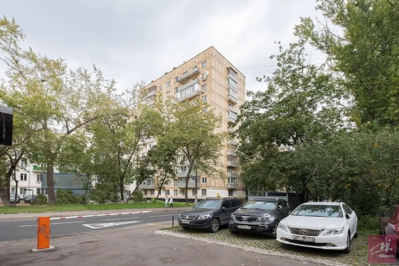 Москва: Moskva4you on Stremyannyy 16-18
