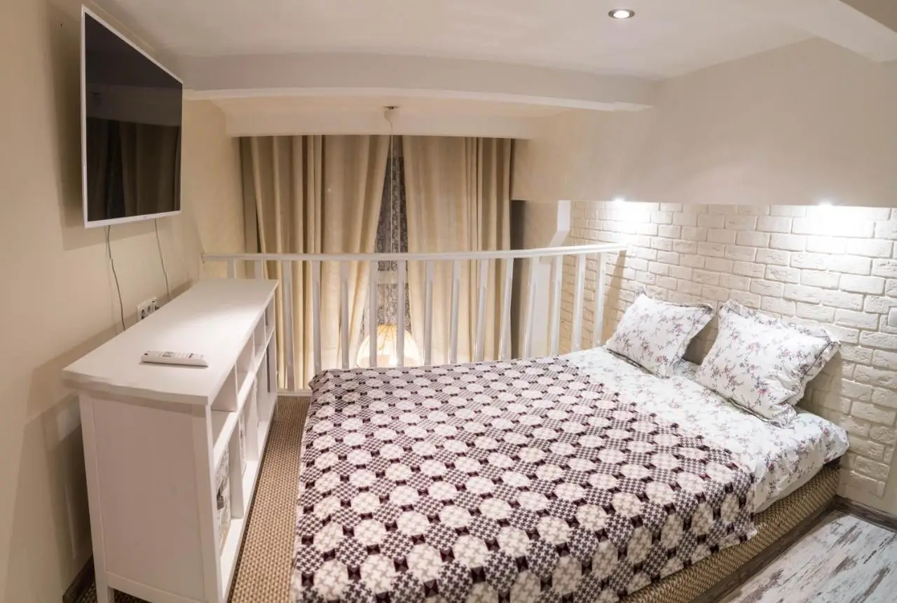 Москва: InHome24 2 floor Apartment on Polyarnaya 31A