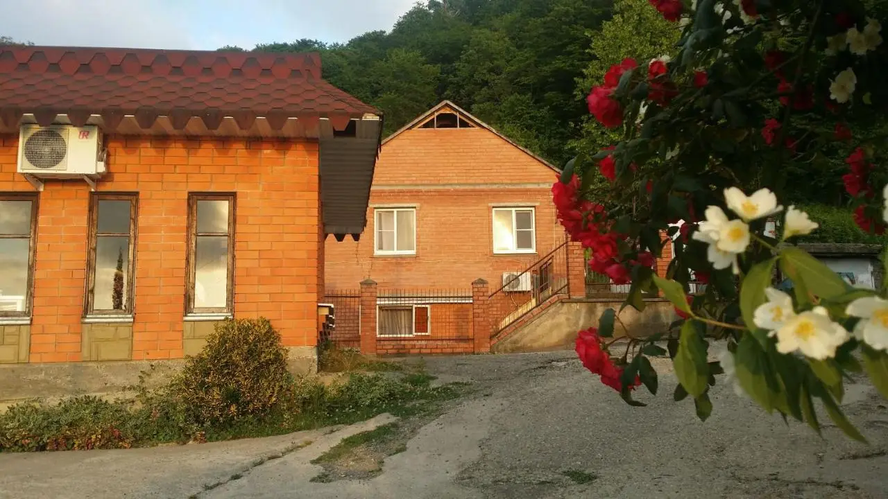 Сочи: Oreshki Guest House
