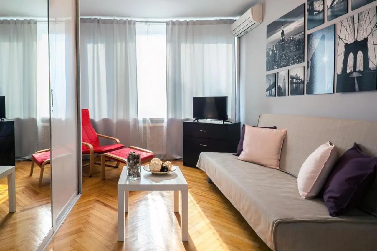 Москва: LuxApartments-Новый Арбат,22