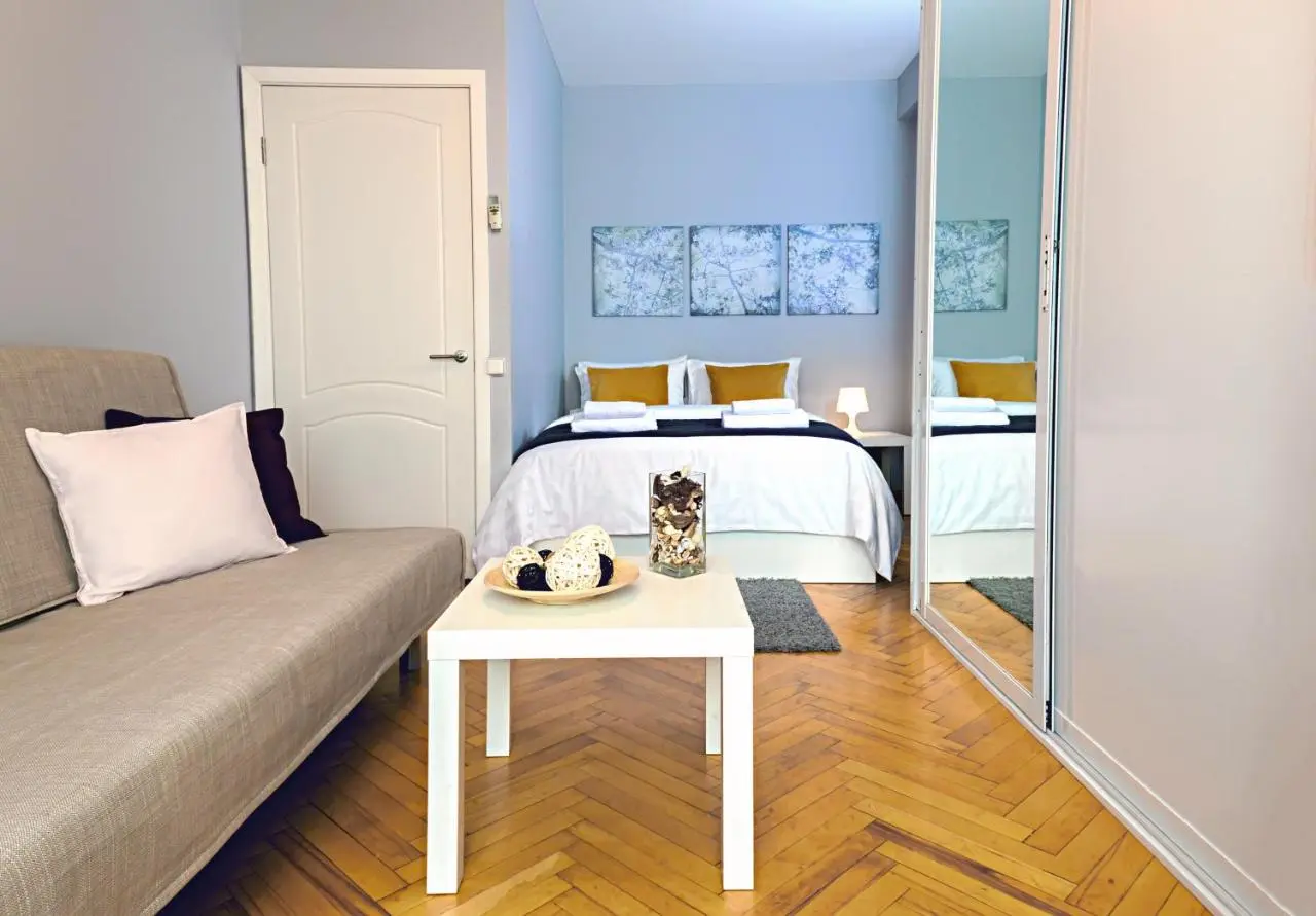 Москва: LuxApartments-Новый Арбат,22
