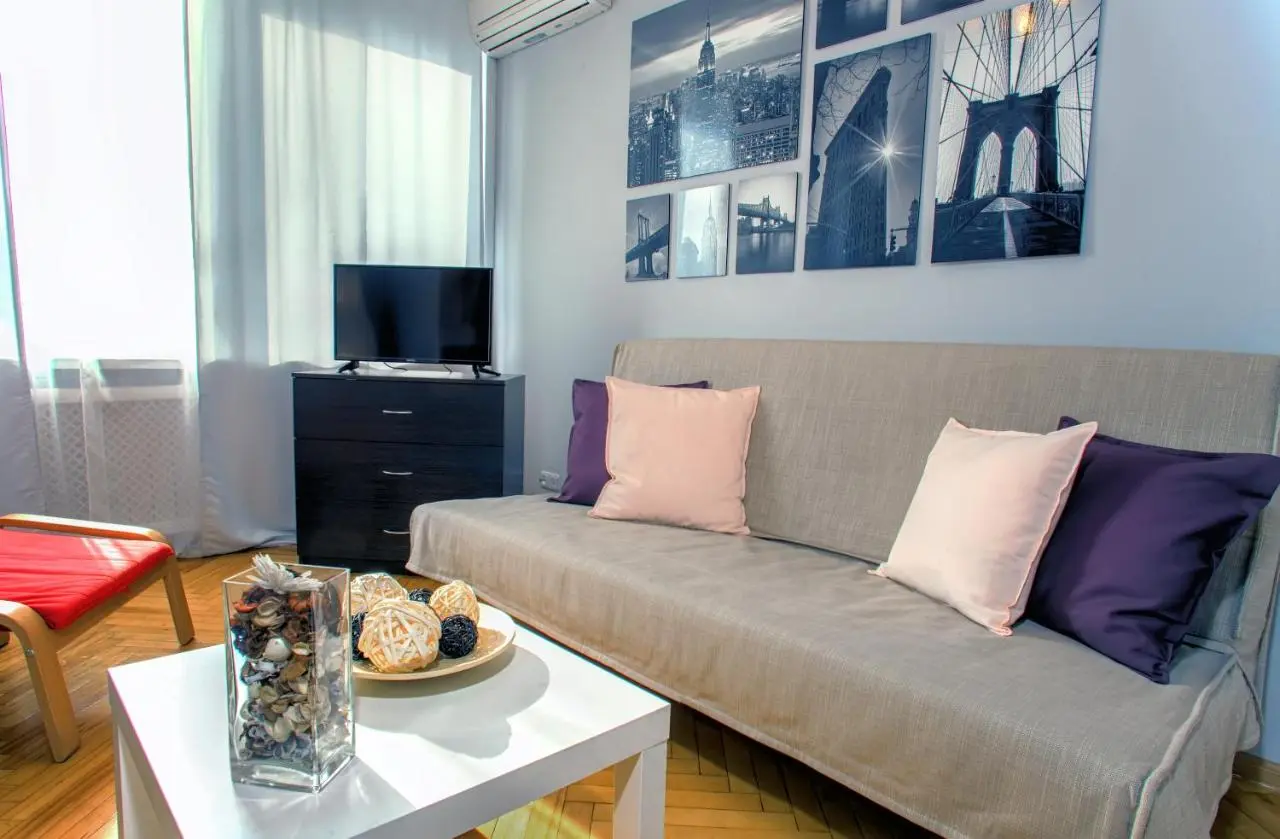 Москва: LuxApartments-Новый Арбат,22