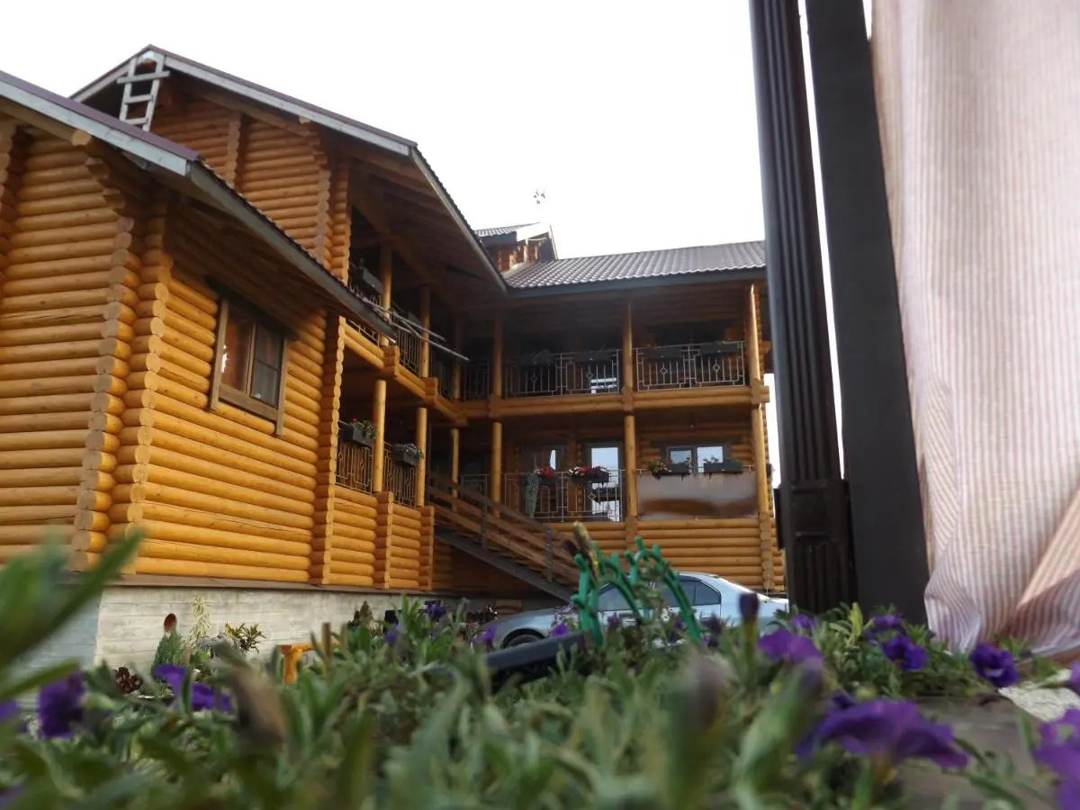 Лоо: Гостевой дом "Winnie House"