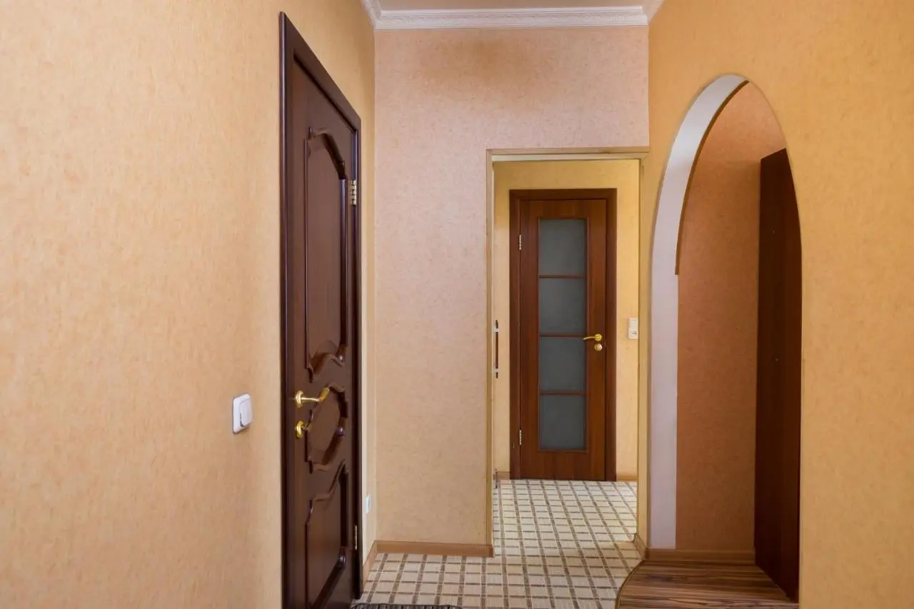 Москва: Moskva4you on Serpuhovskaya Apartment