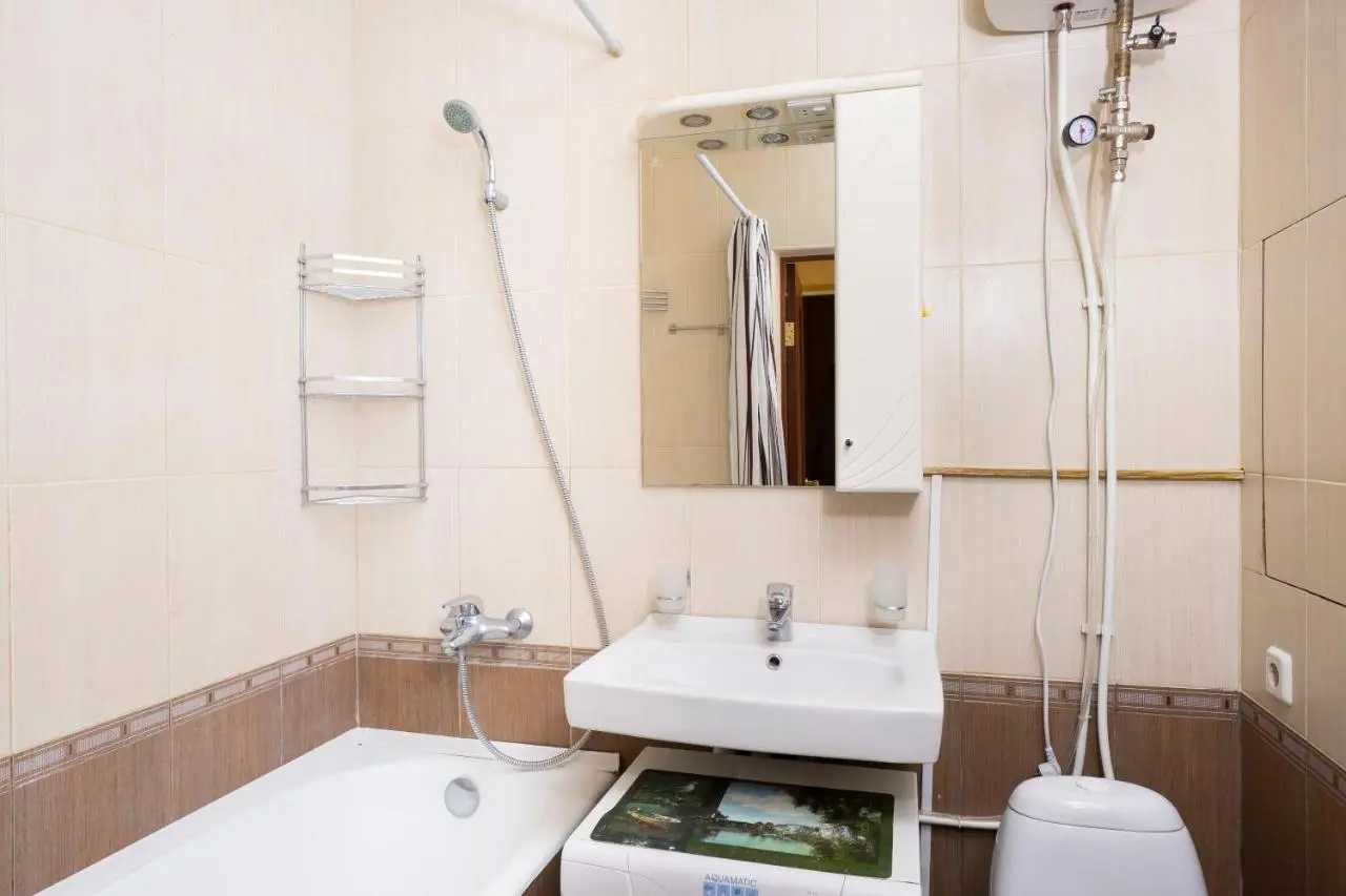 Москва: Moskva4you on Serpuhovskaya Apartment