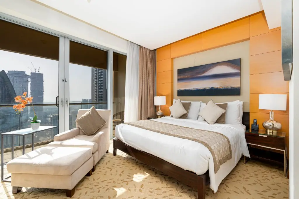 Апартаменты SuperHost - Amazing Burj Khalifa View From This Sleek Studio | Address Dubai Mall — фото 1