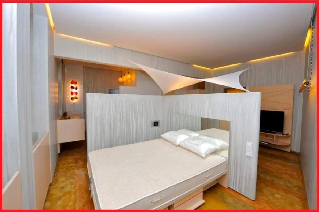 Москва: Apartment near Smolenskaya