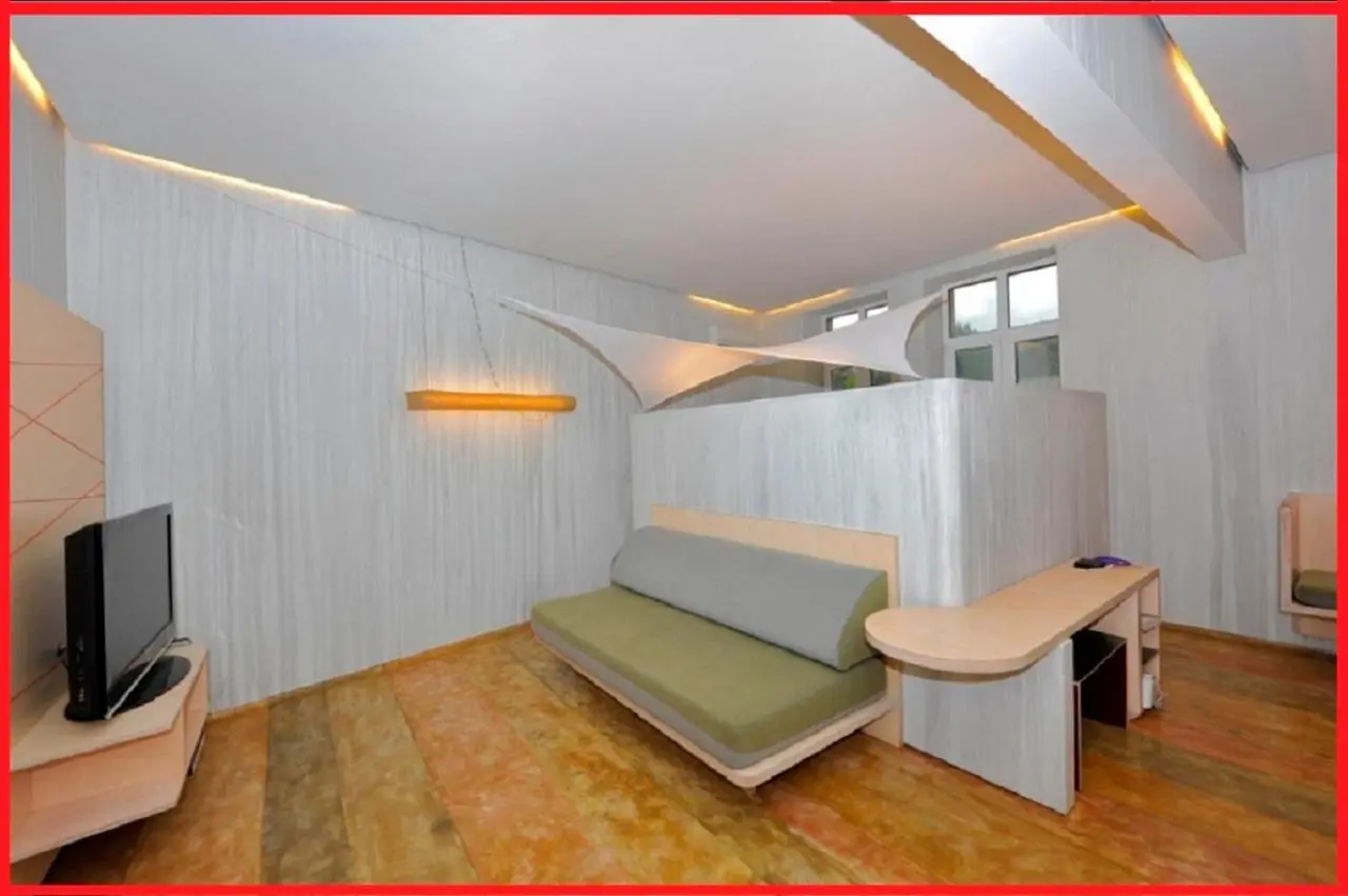 Москва: Apartment near Smolenskaya