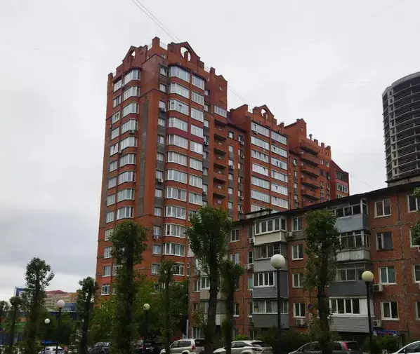 Владивосток: Vladivostok Rent on Okeansky Avenue