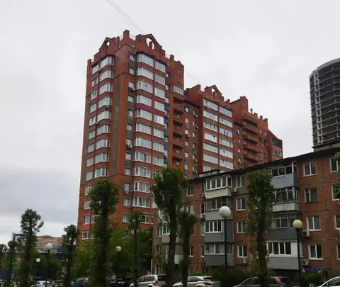Vladivostok Rent on Okeansky Avenue — фото 1
