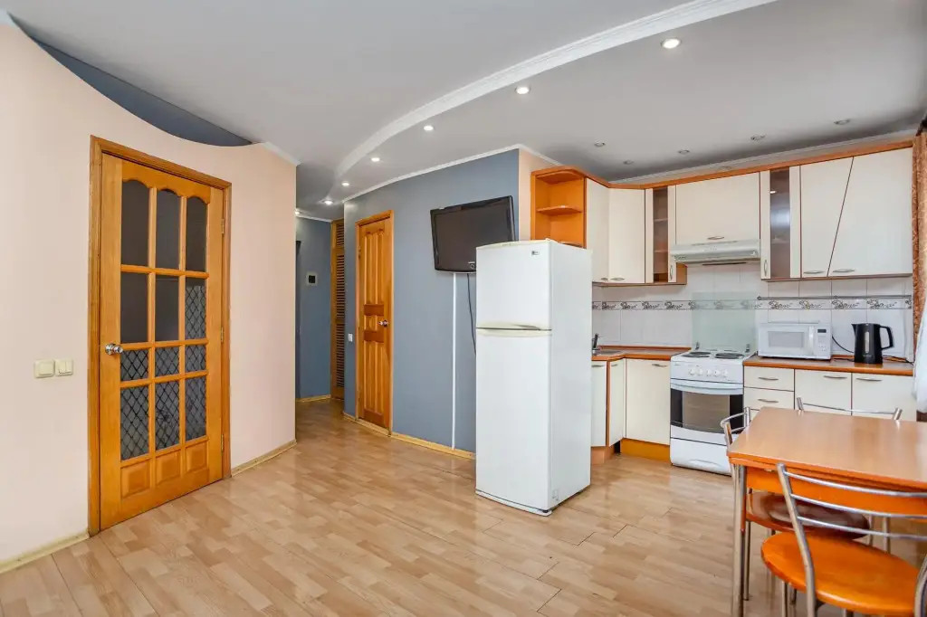 Владивосток: Sunrise flat (Санрайз флэт) на улице Уткинская