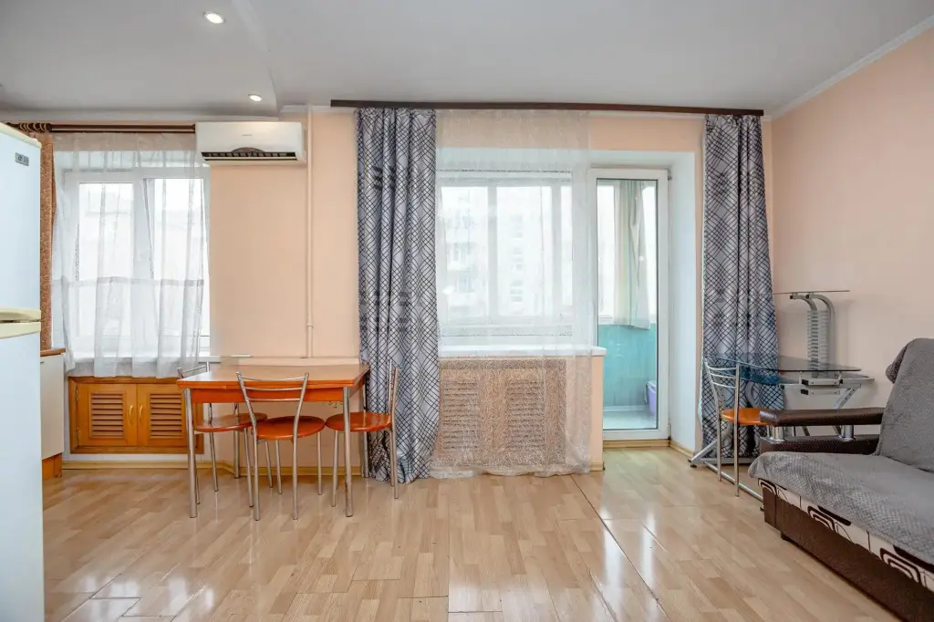 Владивосток: Sunrise flat (Санрайз флэт) на улице Уткинская