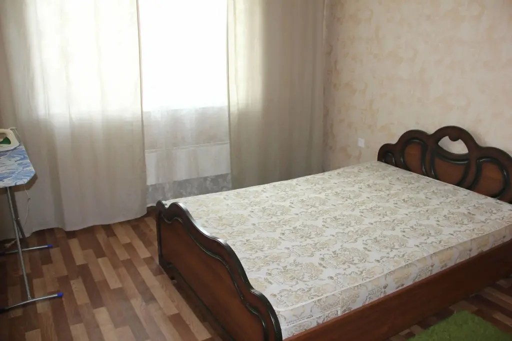 Красноярск: Golden key on Alekseeva Street 23