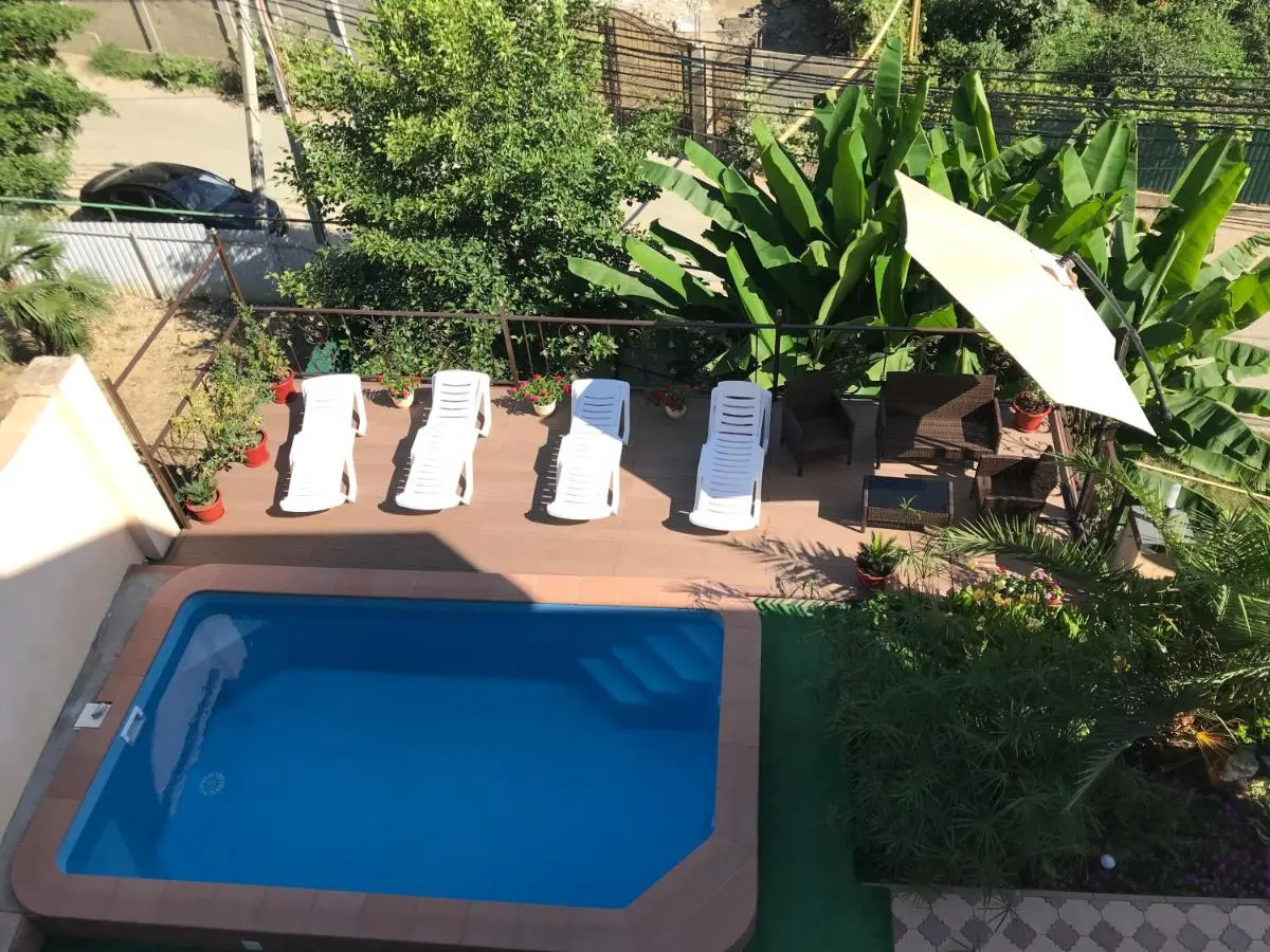 Адлер: Guest House Ra-Duga