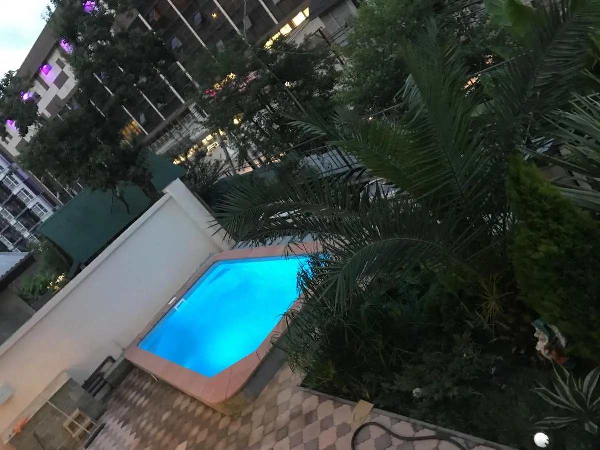 Адлер: Guest House Ra-Duga