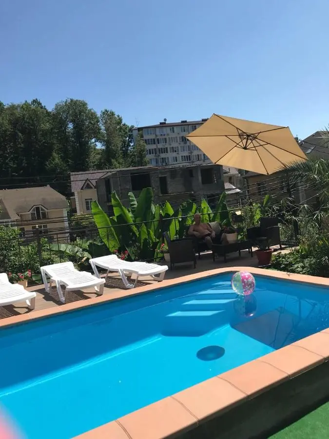 Адлер: Guest House Ra-Duga
