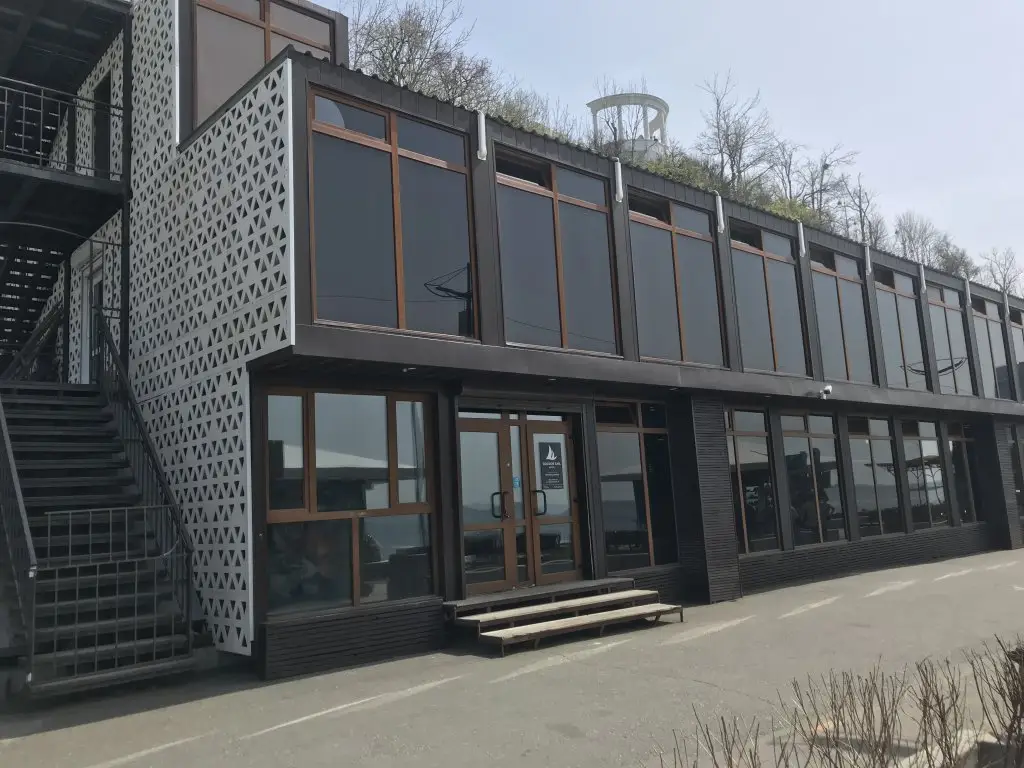 Владивосток: Отель Восточный берег