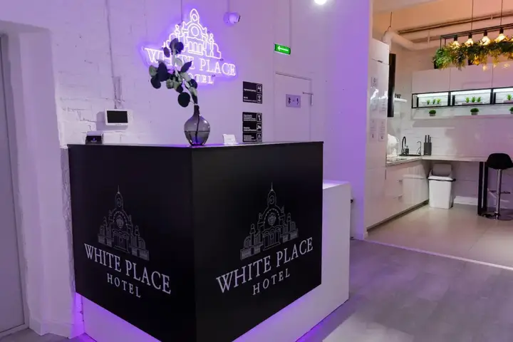 Владивосток: Отель Белое Место. White Place