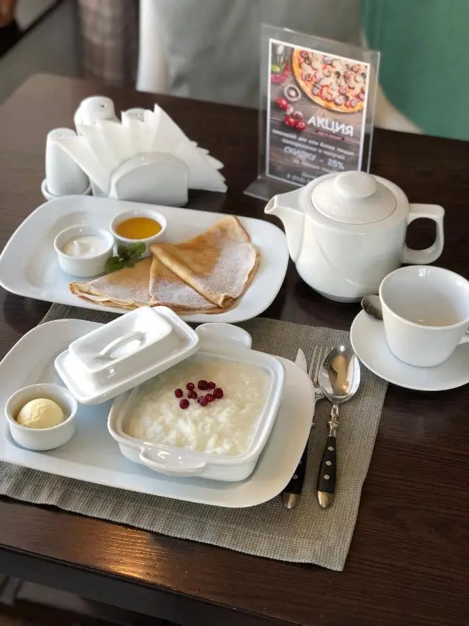 Кучугуры: Guest Hotel Platan