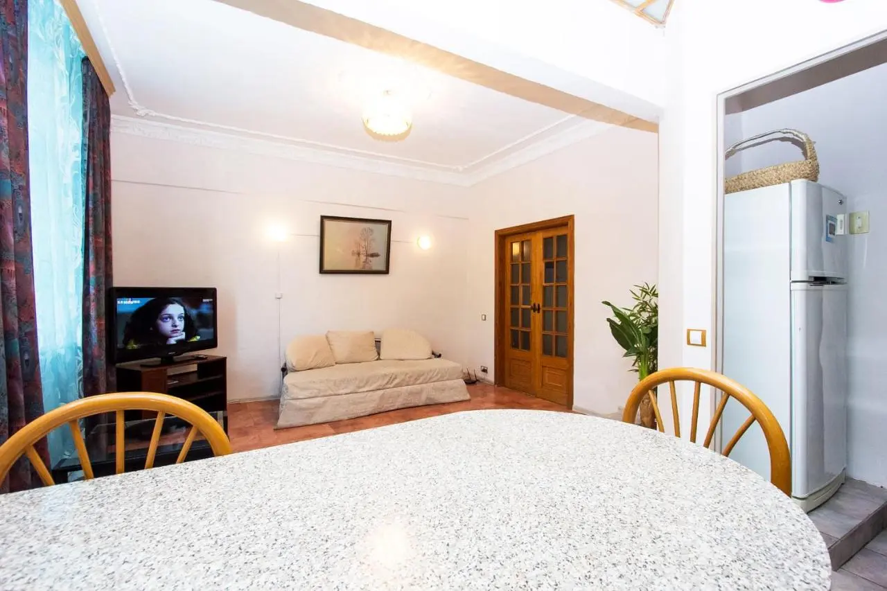 Москва: ApartLux Люкс на Белорусской