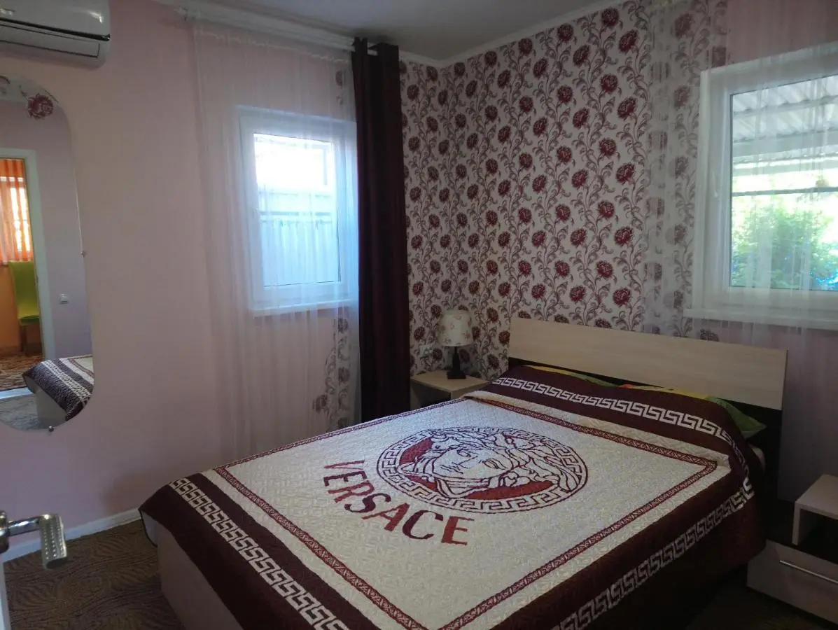 Ейск: Гостевой дом На Кропоткина