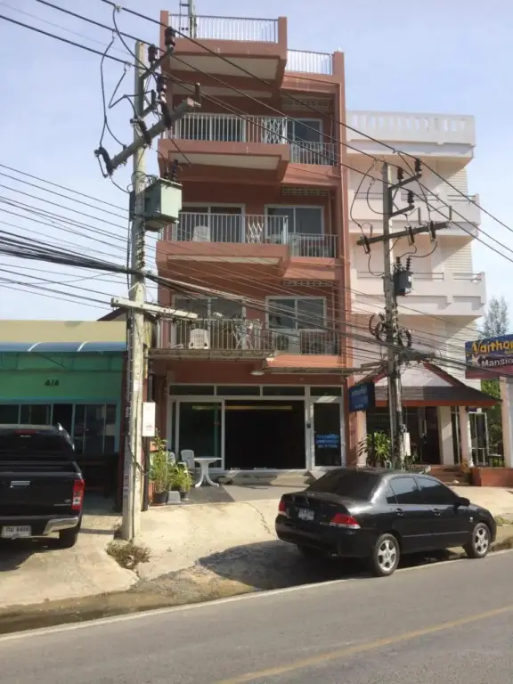 Пхукет: Naithon Beach Service Apartment