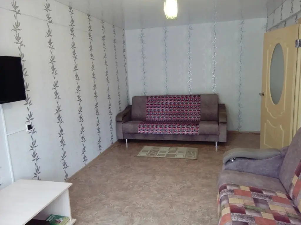 Лесосибирск: Apartamentyi 5 Mikrorajon