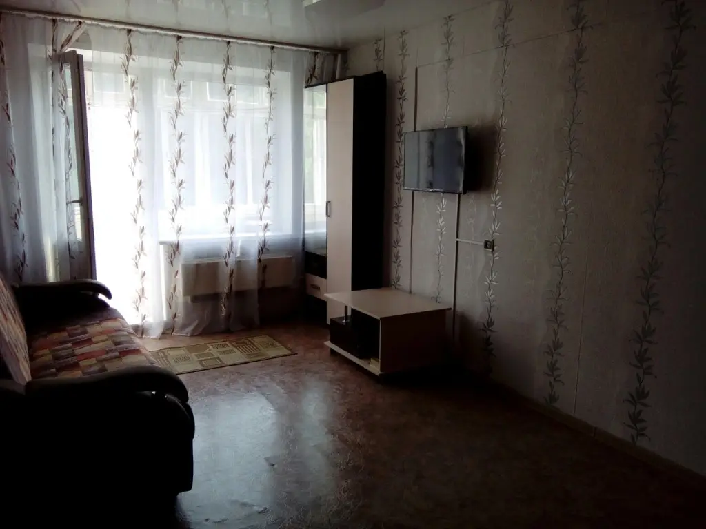 Лесосибирск: Apartamentyi 5 Mikrorajon