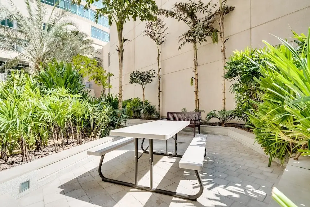 Дубай: Oceanic Ease By Emaar Two Bedroom Apartment