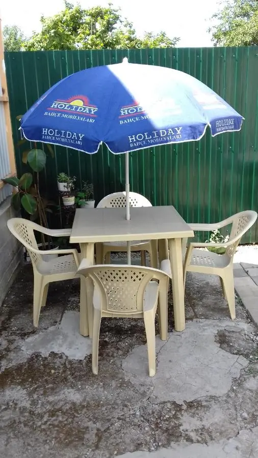 Геленджик: Гостевой дом на Красных Партизан, 12