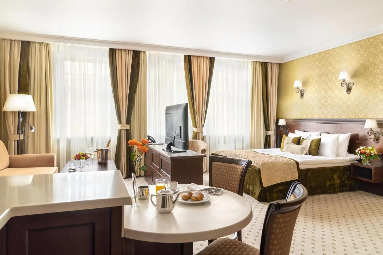 Санкт-Петербург: Garden Street Hotel