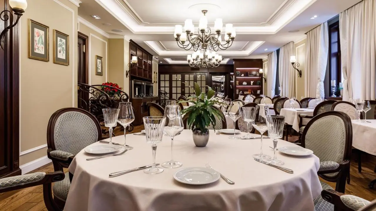 Санкт-Петербург: Garden Street Hotel