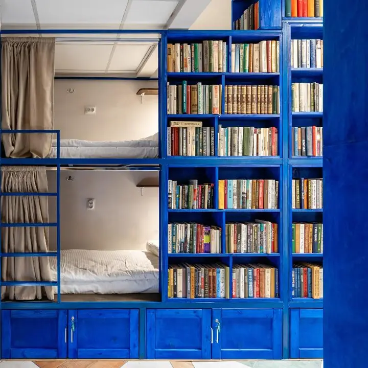Санкт-Петербург: Хостел BookCase