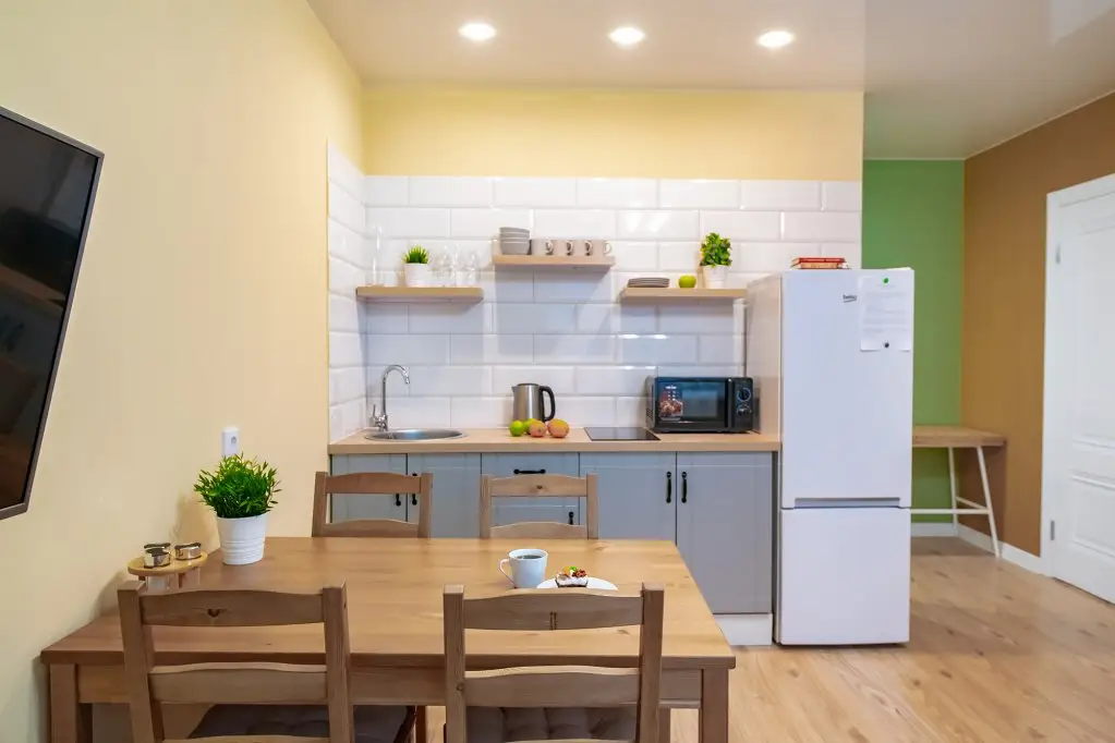 Владивосток: Апартаменты TopHouse на Русской 79 двухкомнатные