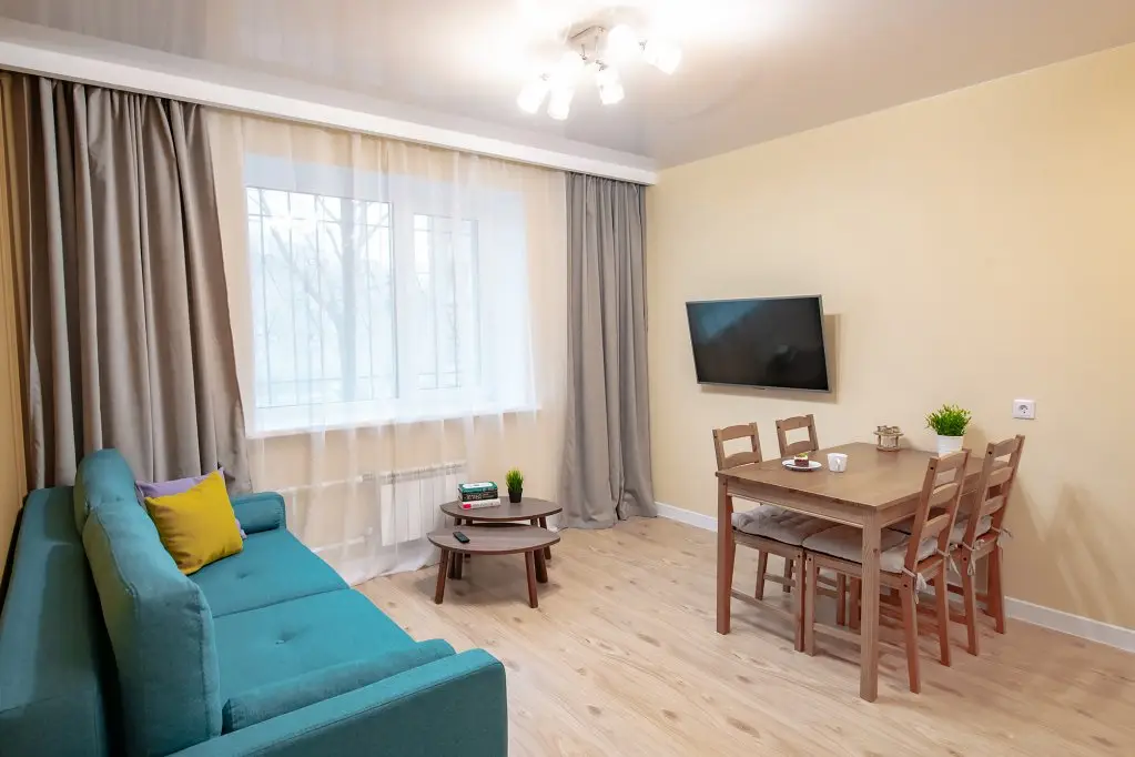 Владивосток: Апартаменты TopHouse на Русской 79 двухкомнатные